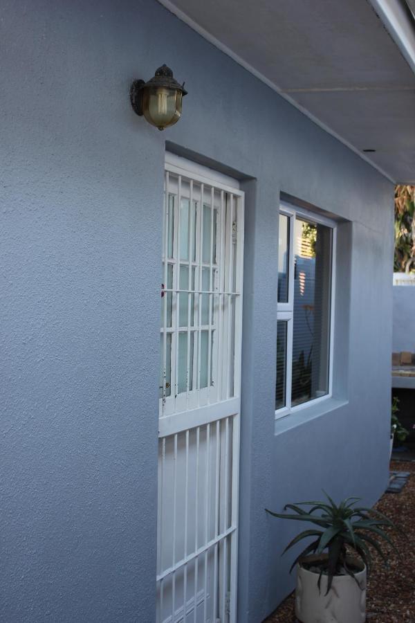 25 On Fitzpatrick Apartment Parow Exterior photo