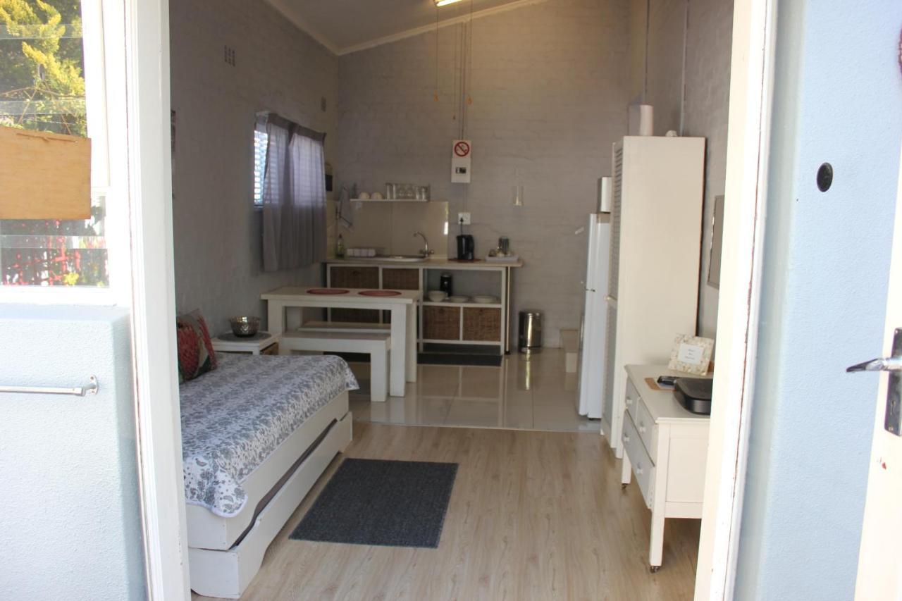 25 On Fitzpatrick Apartment Parow Exterior photo