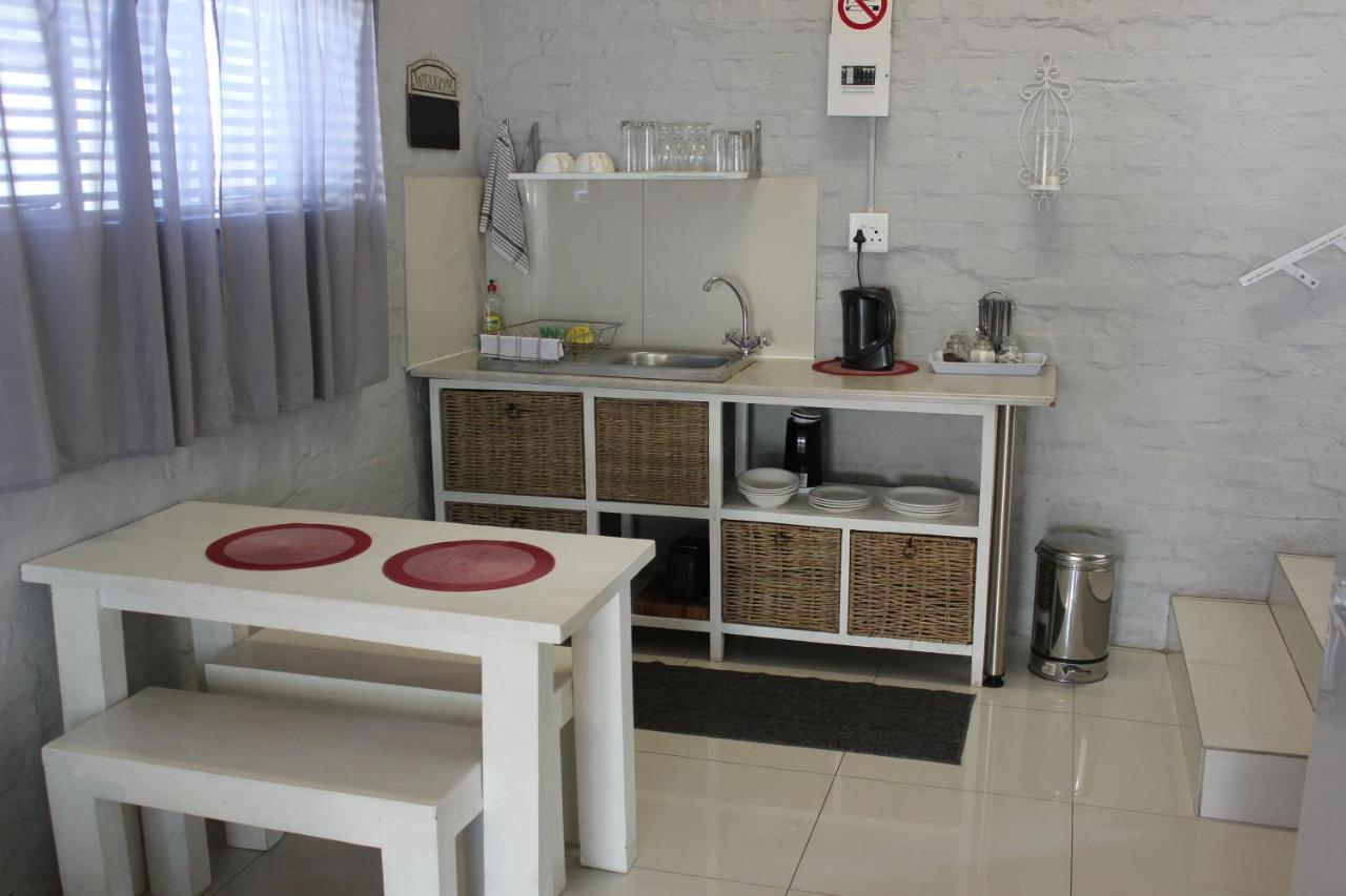 25 On Fitzpatrick Apartment Parow Exterior photo