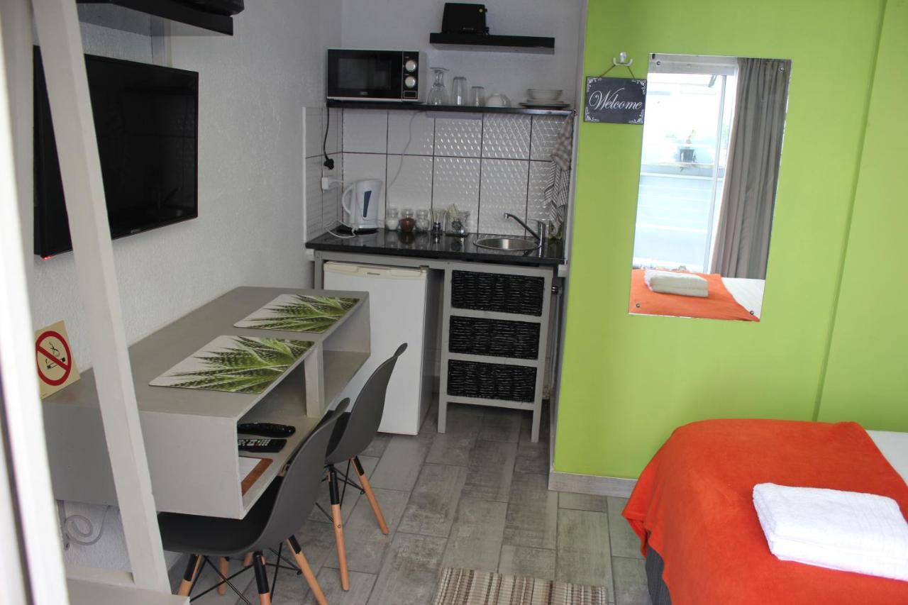 25 On Fitzpatrick Apartment Parow Exterior photo